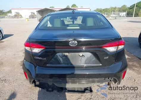 2022 Toyota Corolla Le z USA, uszkodzony, nr VIN JTDEPMAE3NJ211892